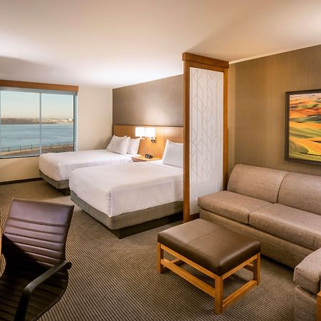 Hyatt Place East Moline/Quad Cities מראה חיצוני תמונה
